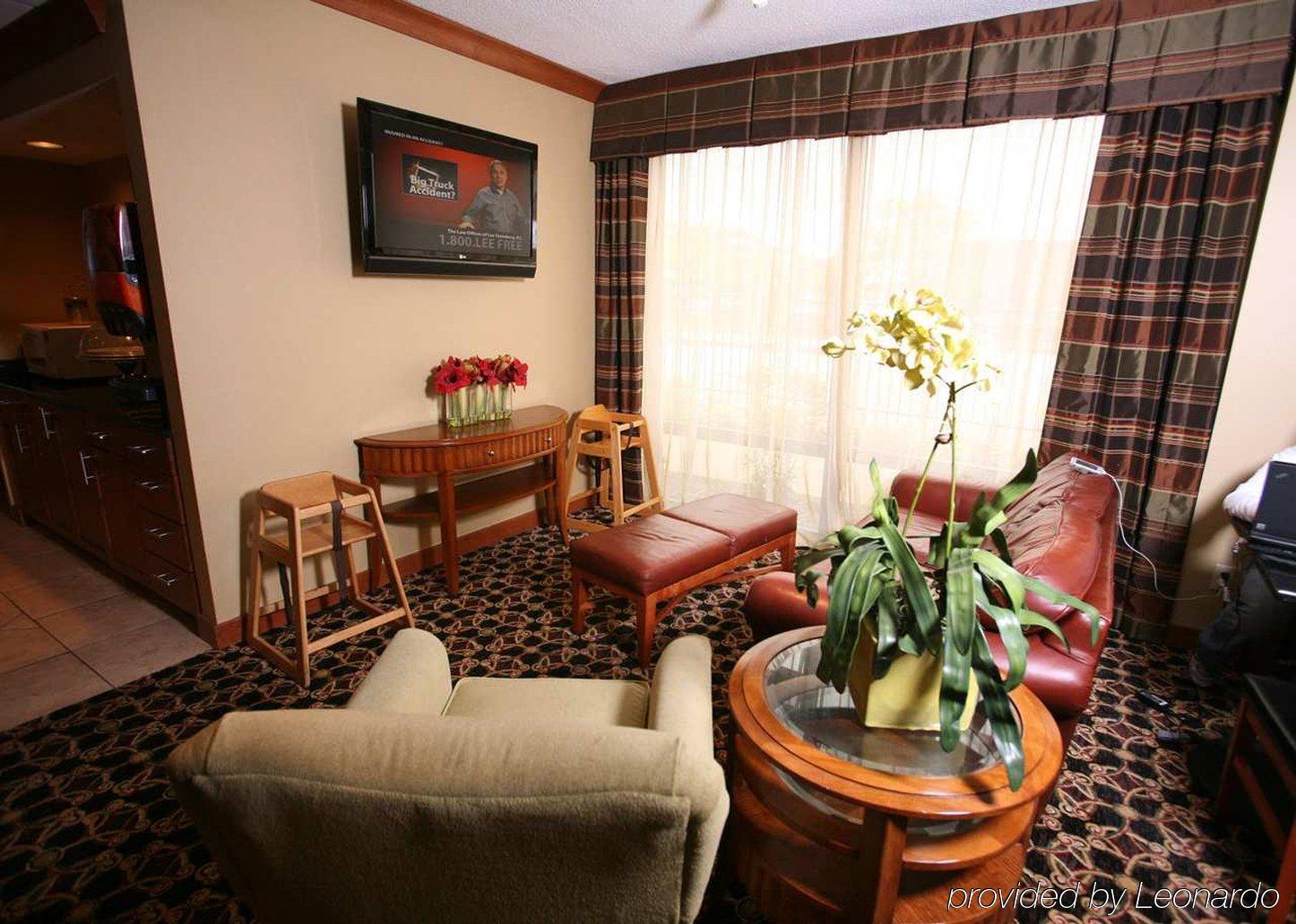 Hampton Inn Detroit Northville Rom bilde