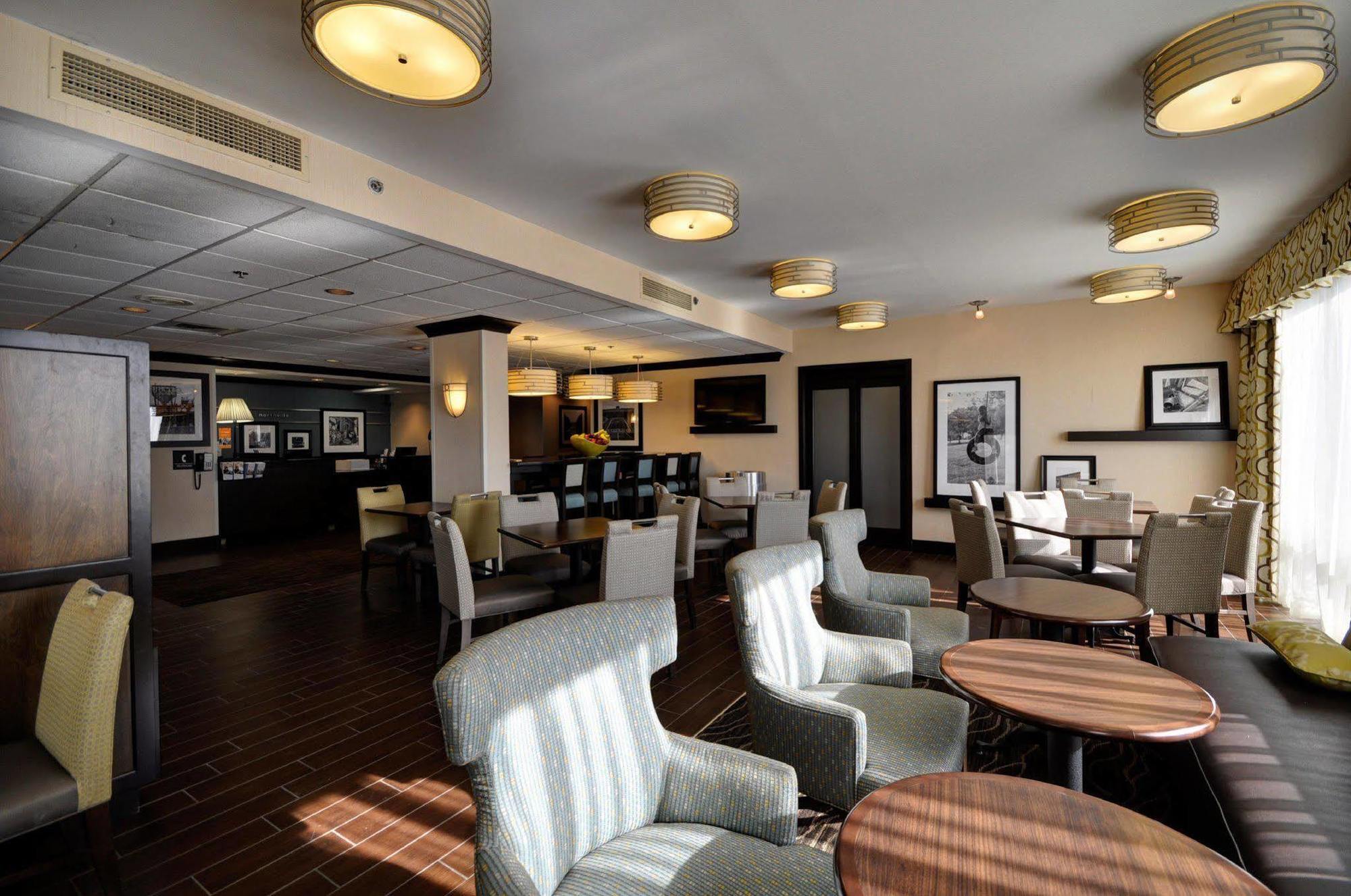 Hampton Inn Detroit Northville Eksteriør bilde