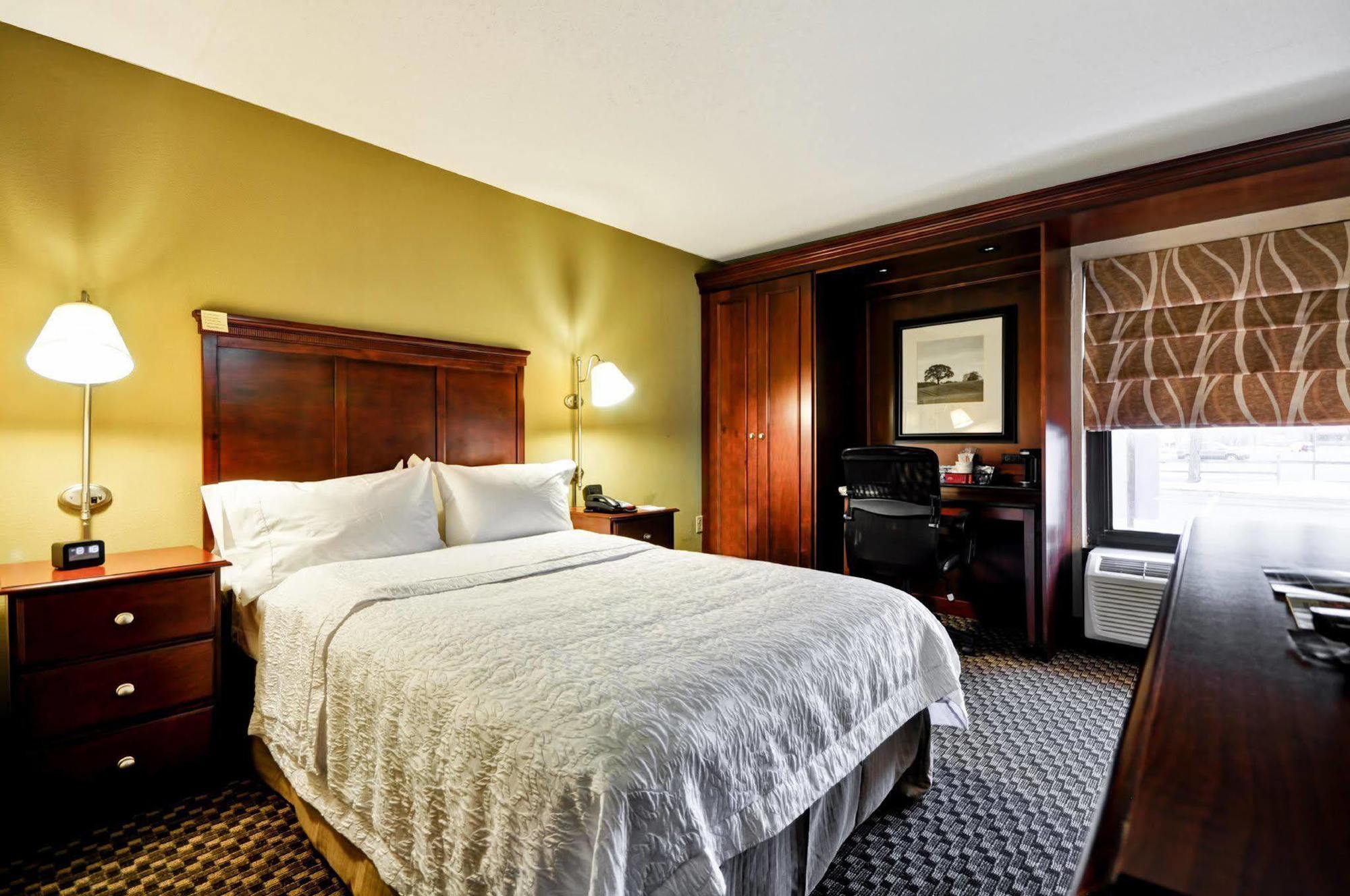 Hampton Inn Detroit Northville Eksteriør bilde